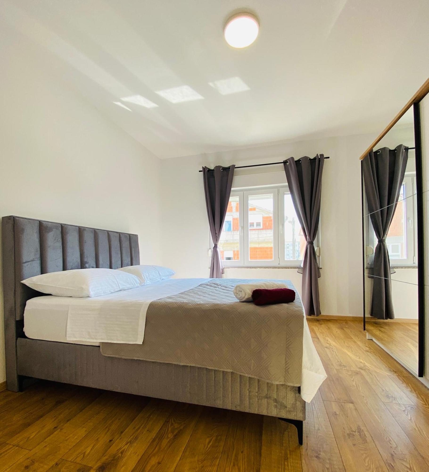 West Apartments Zadar Eksteriør billede