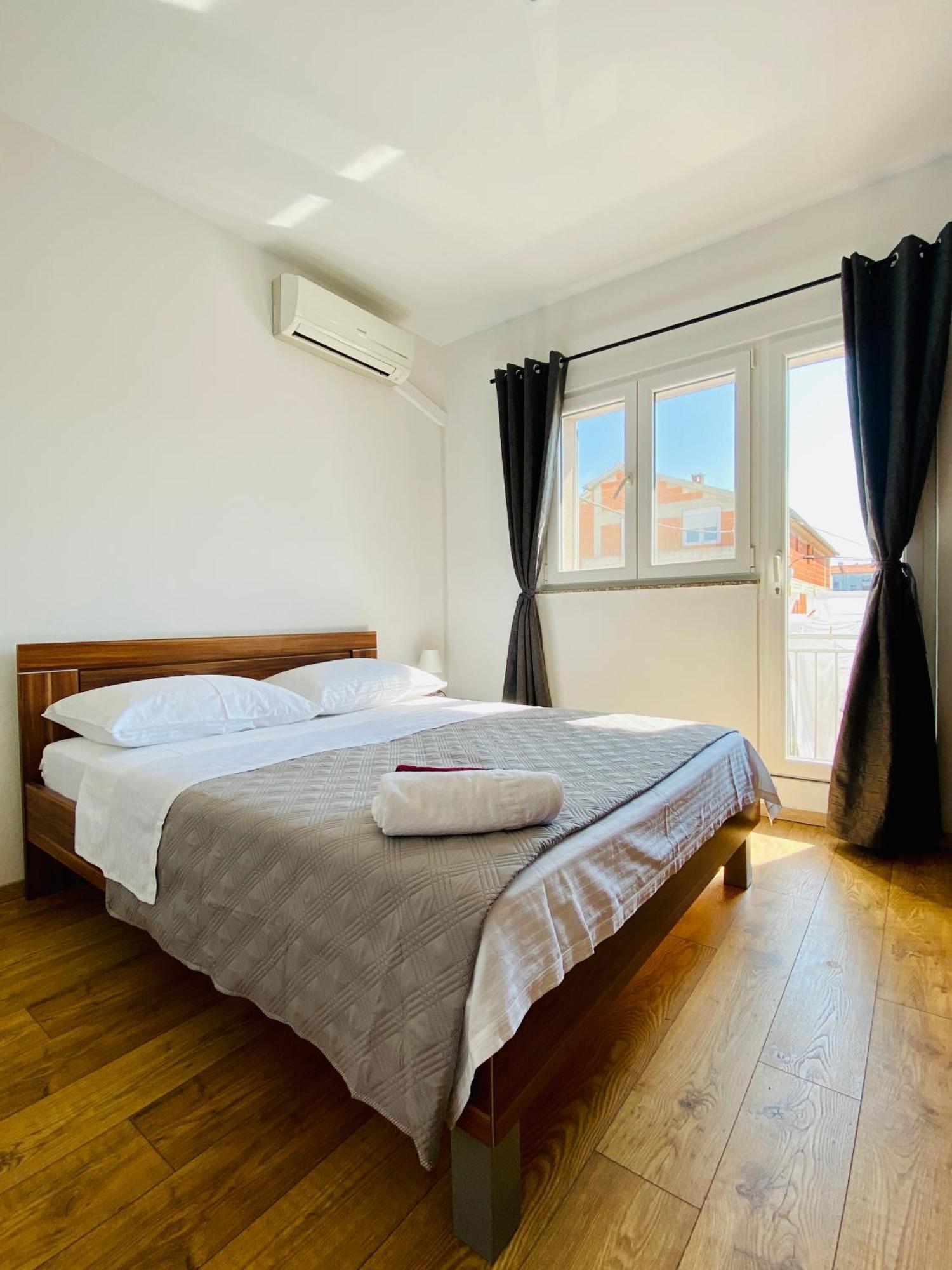 West Apartments Zadar Eksteriør billede