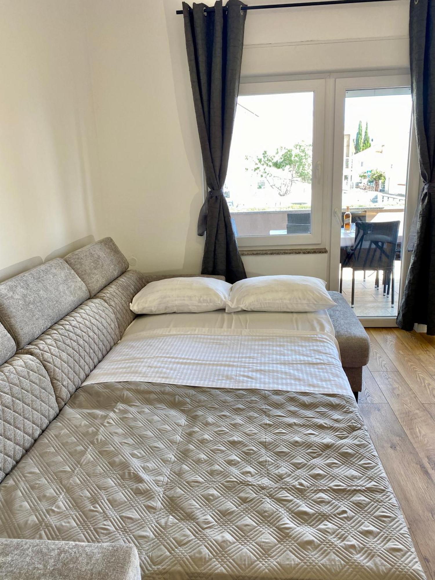 West Apartments Zadar Eksteriør billede