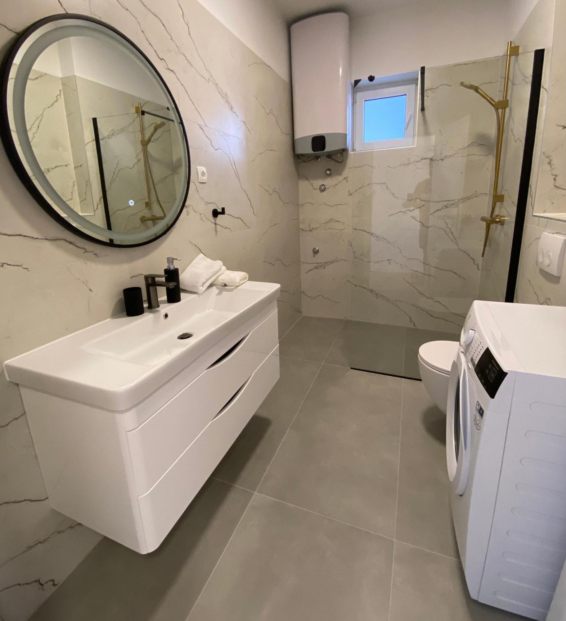West Apartments Zadar Eksteriør billede